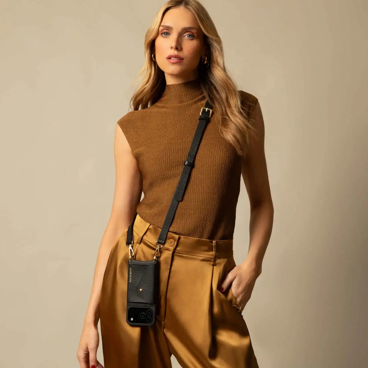 Hailey Side Slot Leather Crossbody Bandolier - Black/Gold