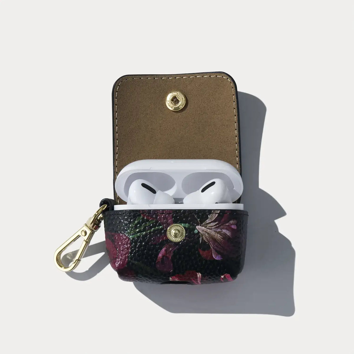 Avery AirPod Clip-On Pouch- Ceci Midnight Garden/Gold