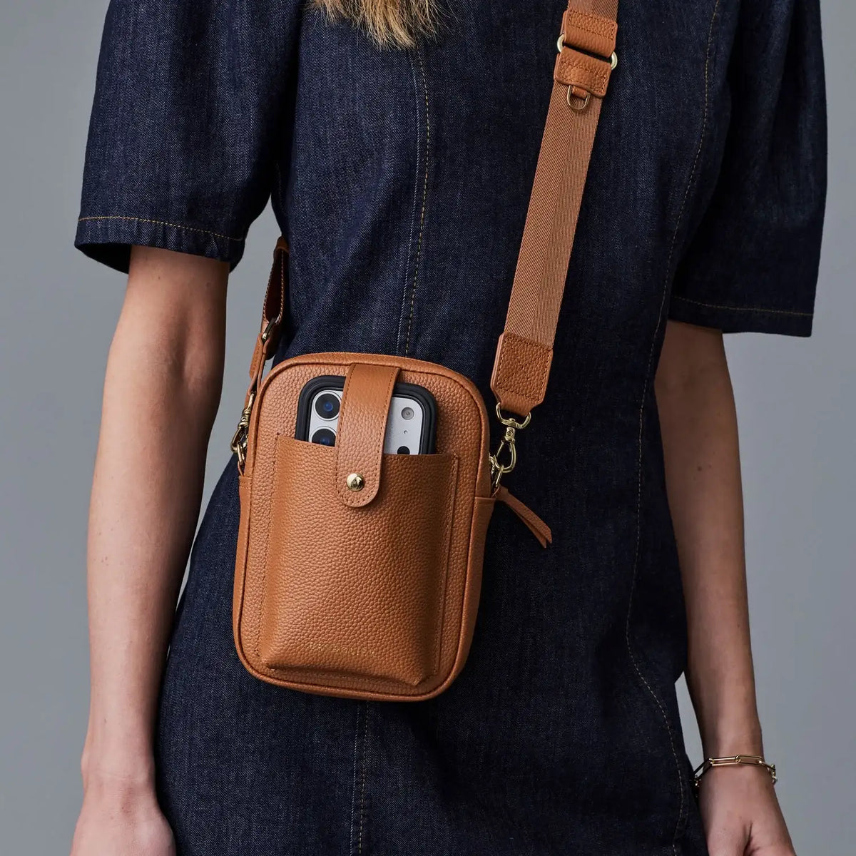 Dillon Bag - Saddle Brown/Gold